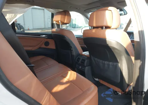 2010 BMW X5 xDrive35D z USA, uszkodzony, nr VIN 5UXFF0C58ALT85578